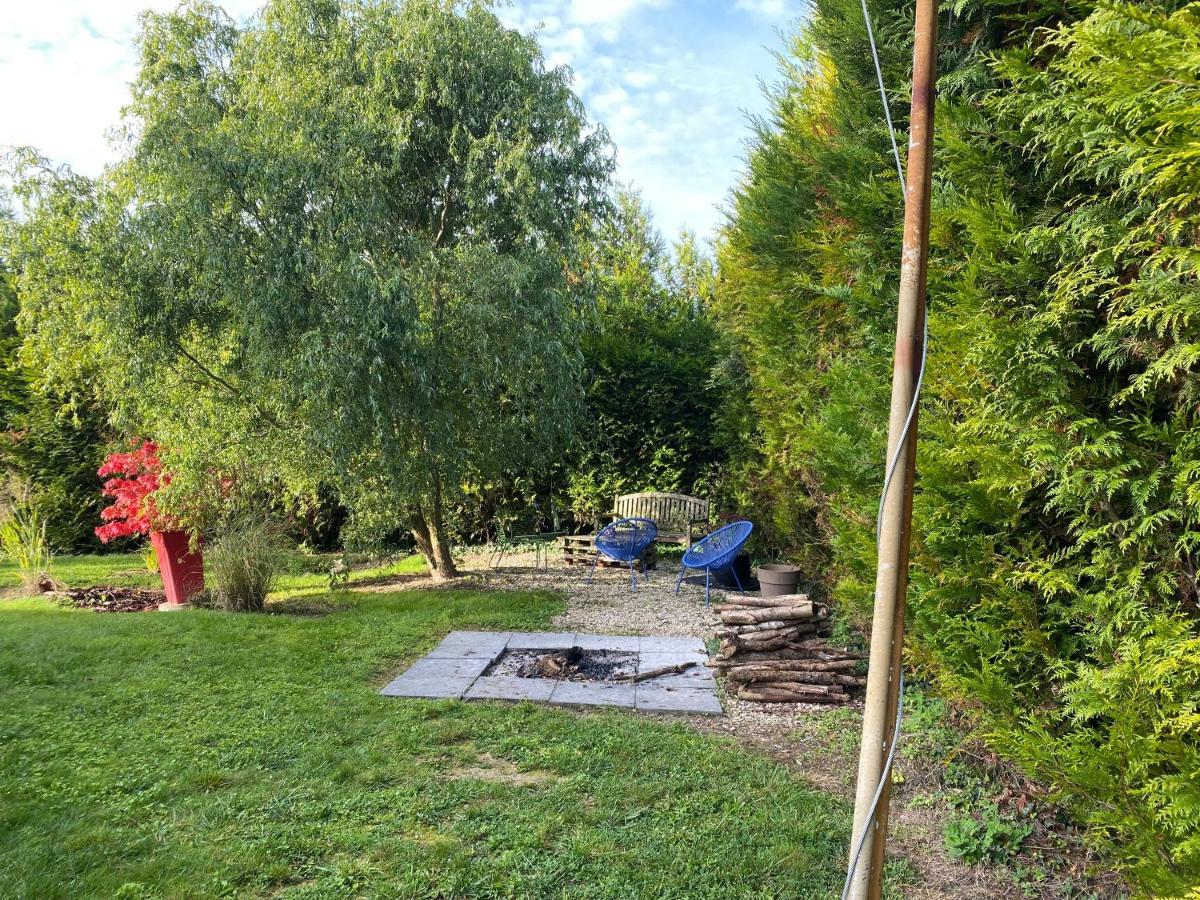Le Gite Du Puit Des Granges Faux-Vesigneul Exterior foto